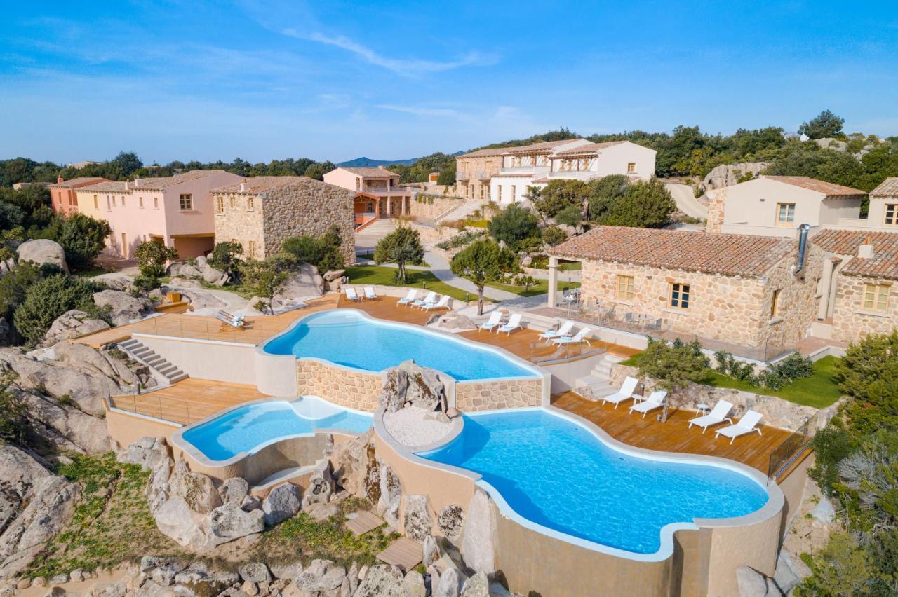 Hotel Borgo Smeraldo Arzachena Exterior foto