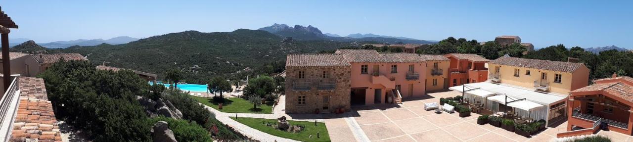 Hotel Borgo Smeraldo Arzachena Exterior foto